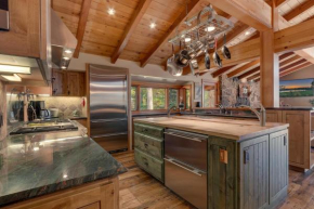 Gray Bear Lake View Estate - Stunning Cabin w 4 Master Suites, Private Hot Tub!
